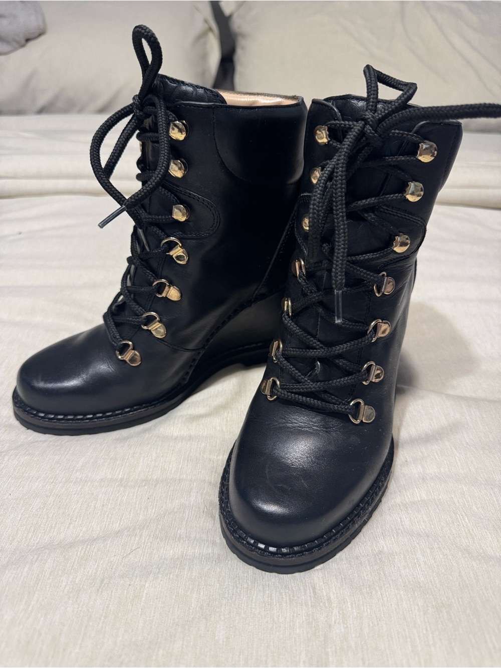 Diane Von Furstenberg Women's Black wedge lace-Up Combat Boots
